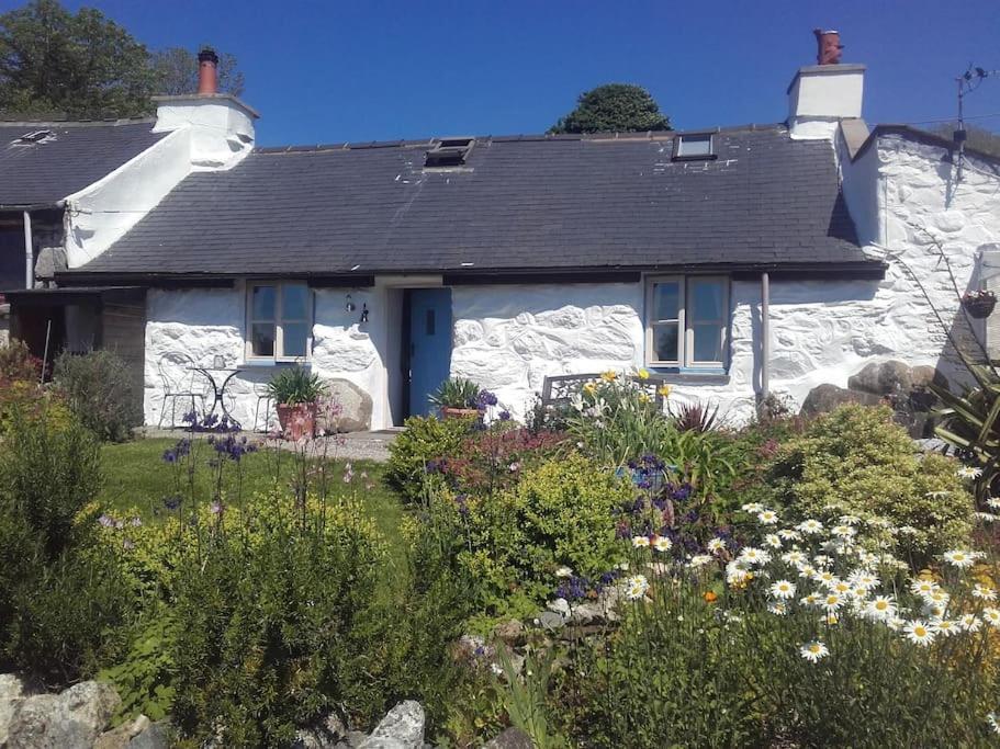 Traditional Stone Cottage With Sea Views In Snowdonia National Park Brynkir Exterior foto